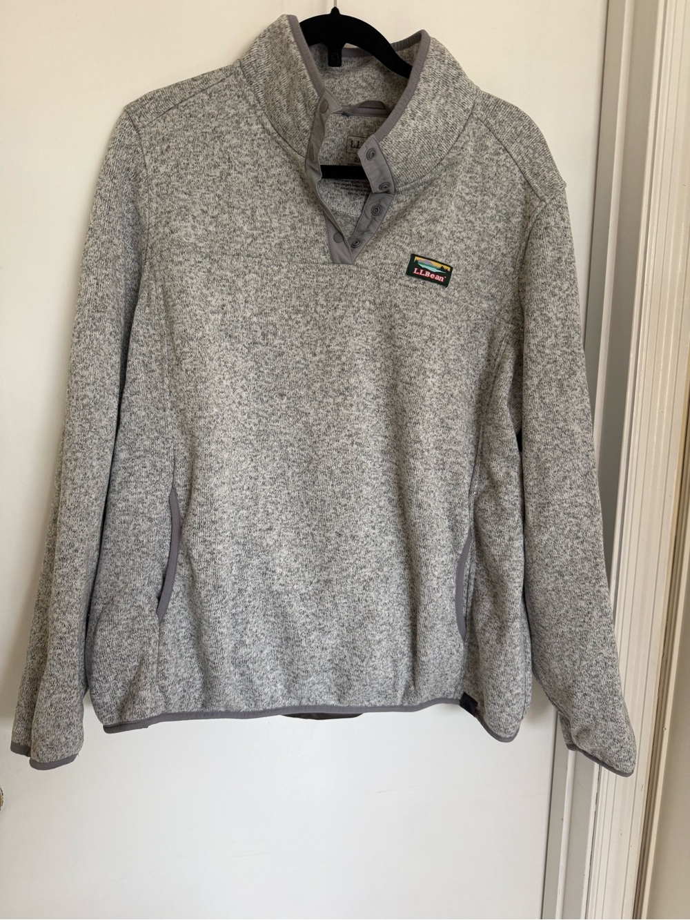 L.L. Bean women’s Heather Gray Snap-Button sweater pullover